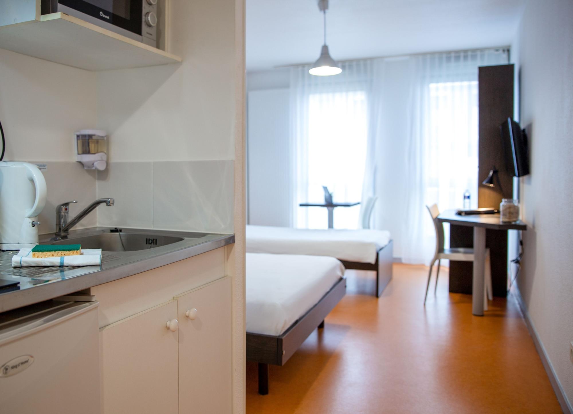 Comfort Hauts Du Chazal Hotel